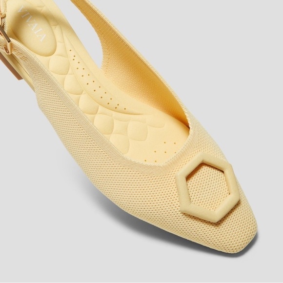 VIVAIA Womens Yellow Slingback Flats
Square Toe Buckle Dressy Knit Shoes US/8 - Picture 4 of 8